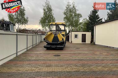Асфальтоукладчик Bomag BF 2014 в 