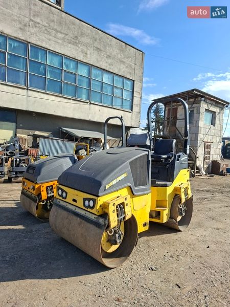 Дорожній каток Bomag BW-120AD 2015 в Львові