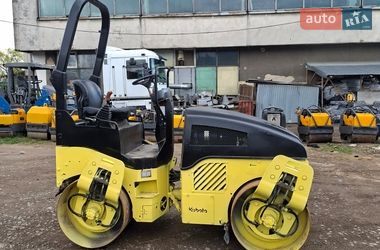 Дорожній каток Bomag BW-120AD 2010 в Львові