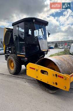 Каток грунтовый Bomag BW 2003 в 