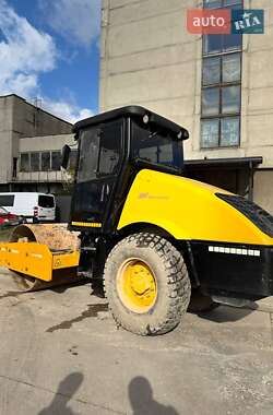 Каток грунтовый Bomag BW 2003 в 