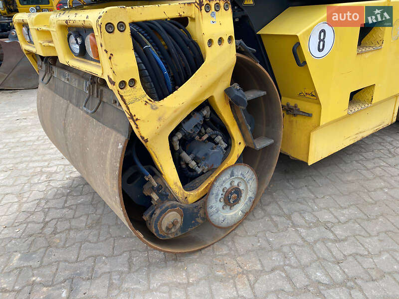 Дорожный каток Bomag BW 2010 в Львове