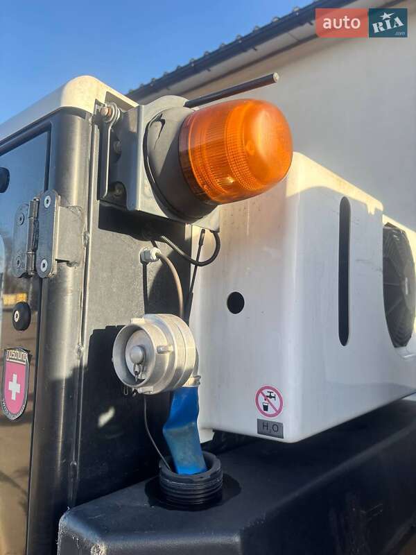 Подметальная машина Boschung Urban Sweeper S2 2016 в Брошневе-Осаде