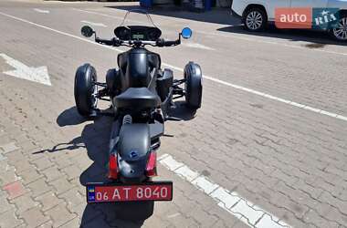 Трицикл BRP Can Am 2023 в 