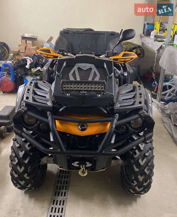 【中古】PETROLPICS Can-Am Трицикли Бомбардир Кан Ам бу в Україні: купити Трицикл BRP