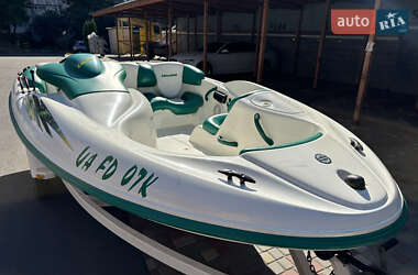 Катер BRP Challenger 2001 в Белой Церкви