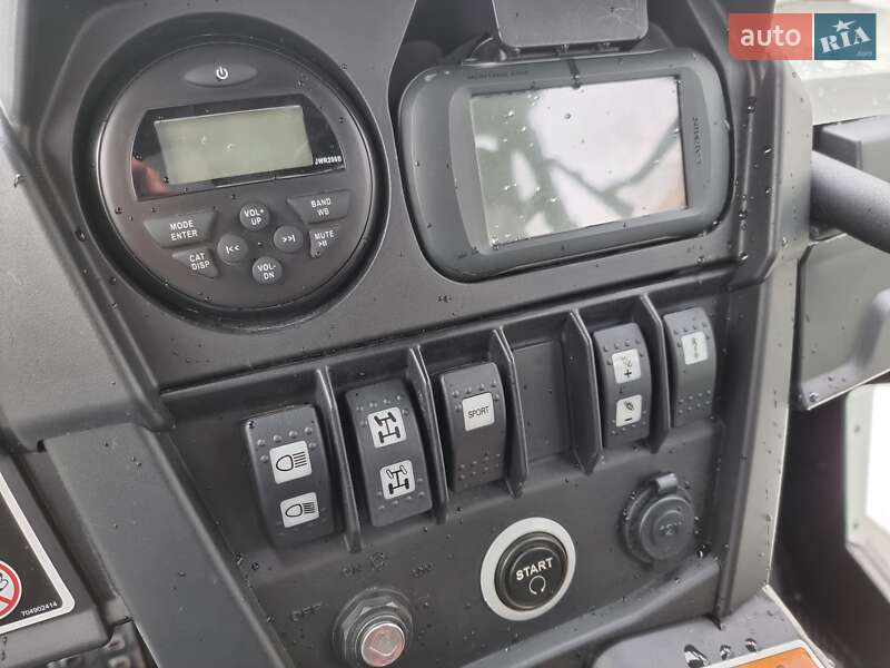 Квадроцикл утилітарний BRP Commander 2013 в Києві