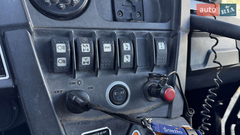 Квадроцикл  утилитарный BRP Commander 2012 в Яворове