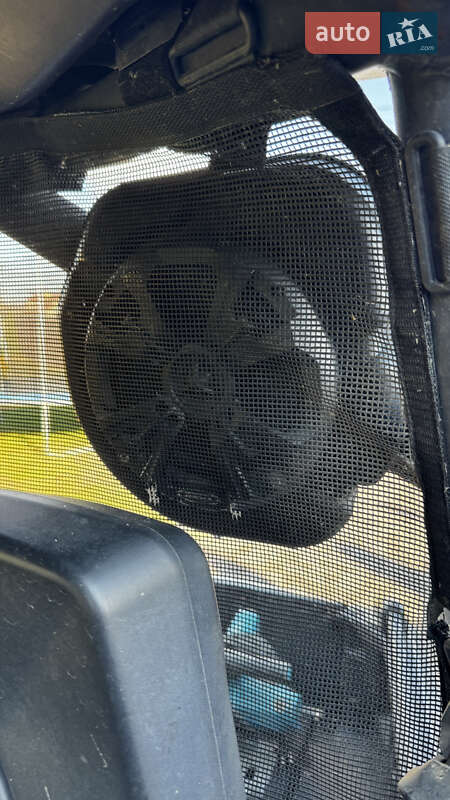 Квадроцикл  утилитарный BRP Commander 2012 в Яворове