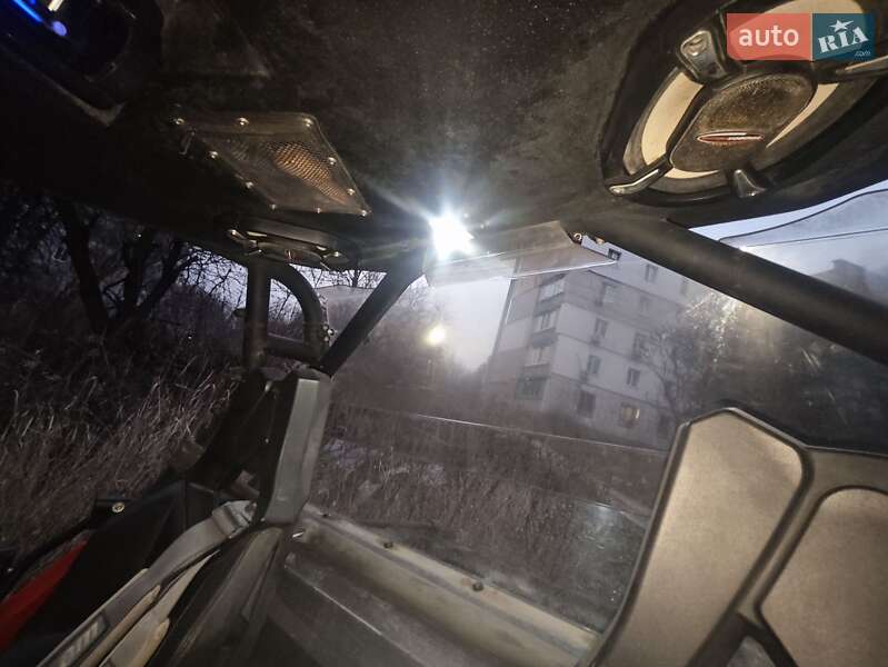 Квадроцикл  утилитарный BRP Commander 2014 в Днепре