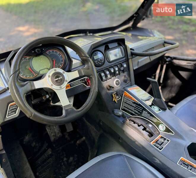 Квадроцикл  утилитарный BRP Commander 2012 в Харькове