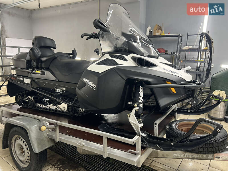 Утилитарные снегоходы BRP Expedition 2014 в Житомире