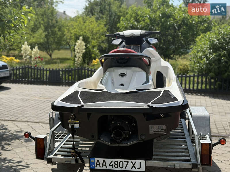 Гідроцикл туристичний BRP GTS 2011 в Новояворівську