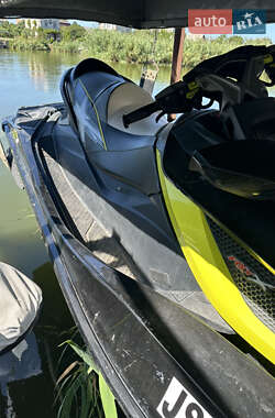 Гідроцикл туристичний BRP GTX 2012 в 