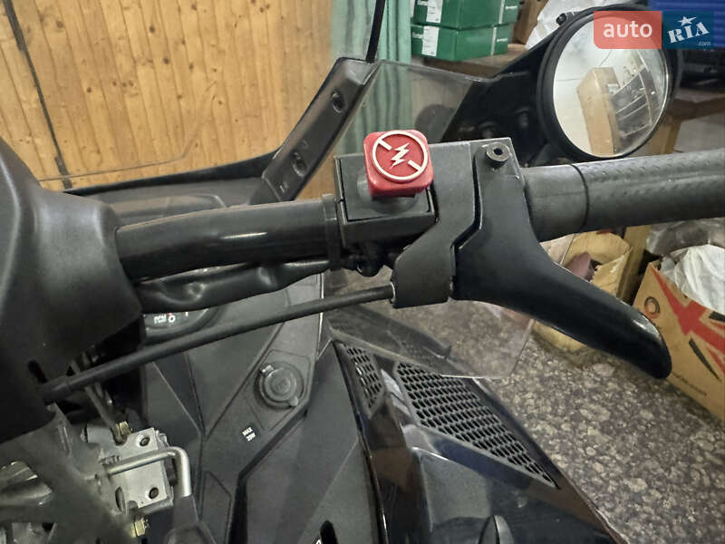 Снегоходы для охоты и рыбалки BRP Lynx 2011 в Киеве