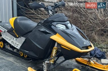 Горные снегоходы BRP Lynx 2005 в Рахове