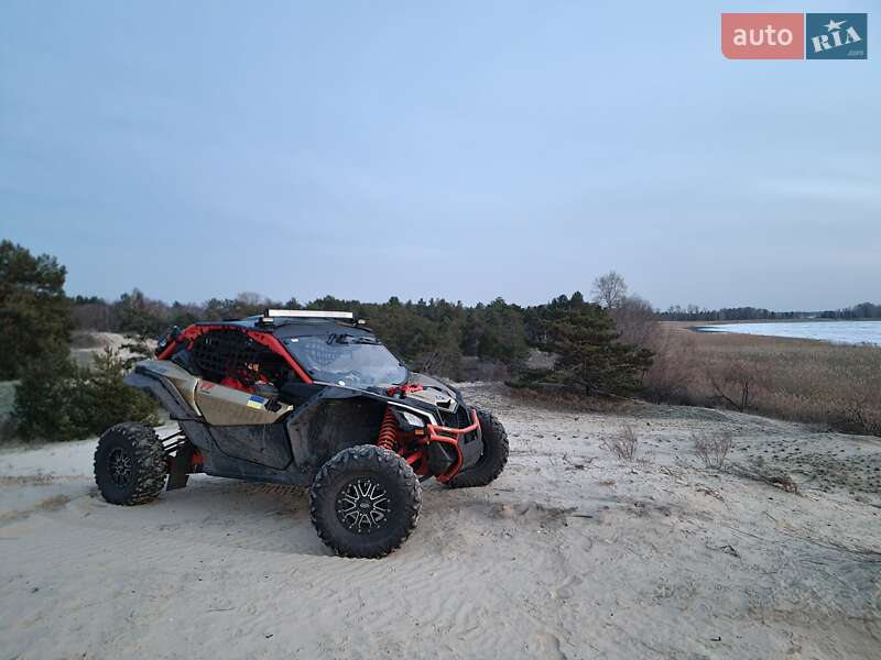 Квадроцикл утилітарний BRP Maverick X3 2017 в Києві