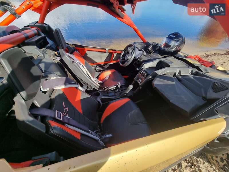 Квадроцикл утилітарний BRP Maverick X3 2017 в Києві