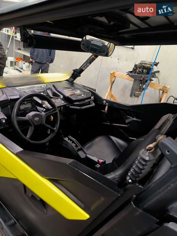 Мотовездеход BRP Maverick 2018 в Львове