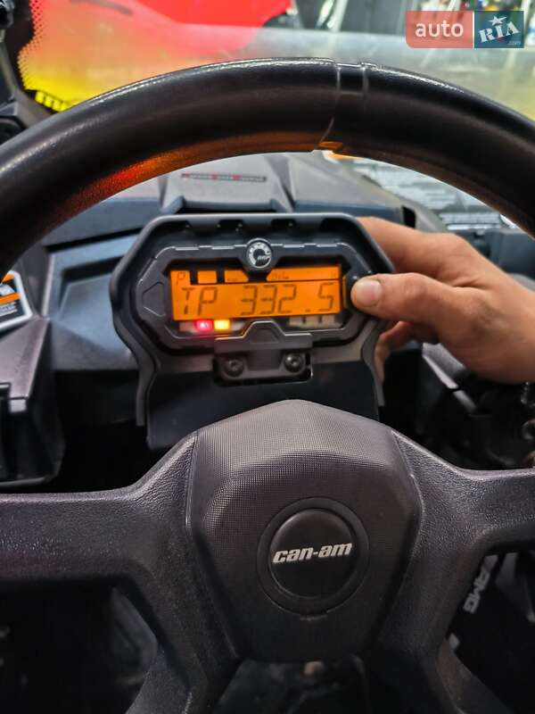 Мотовездеход BRP Maverick 2018 в Львове