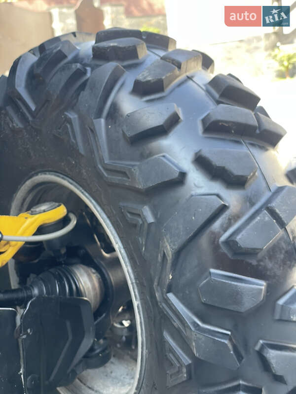 Квадроцикл  утилитарный BRP Maverick 2016 в Виноградове