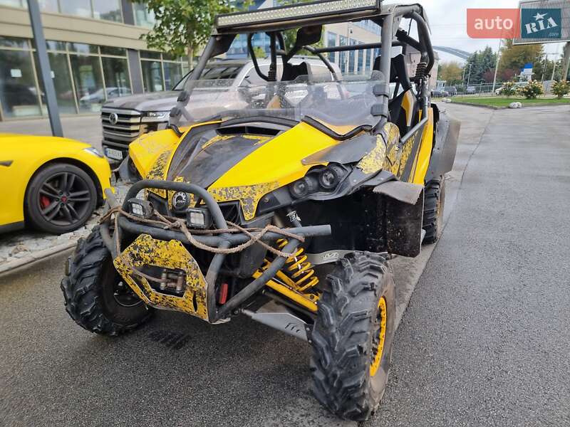 Квадроцикл  утилитарный BRP Maverick 2013 в Киеве