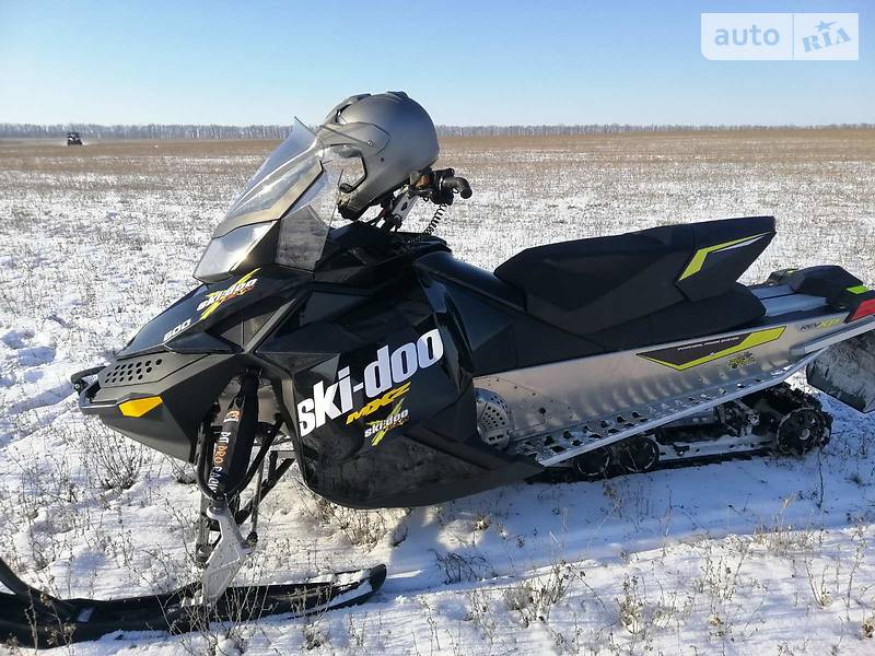 BRP MXZ 2017 BRP MXZ 2017