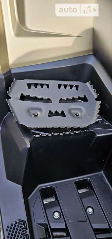 Квадроцикл спортивний BRP Outlander 2012 в Тячеві