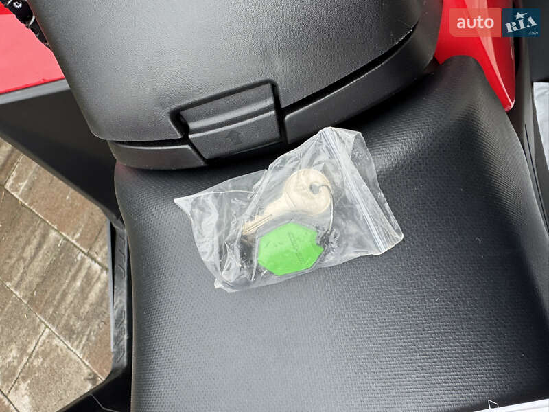 Квадроцикл  утилитарный BRP Outlander 2024 в Киеве