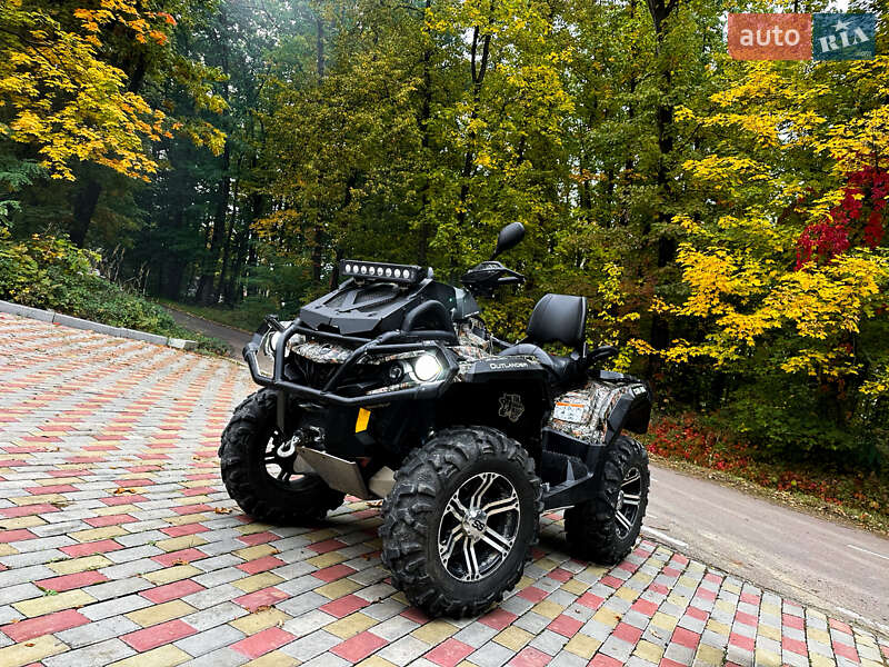 Квадроцикл  утилитарный BRP Outlander 2014 в Ужгороде