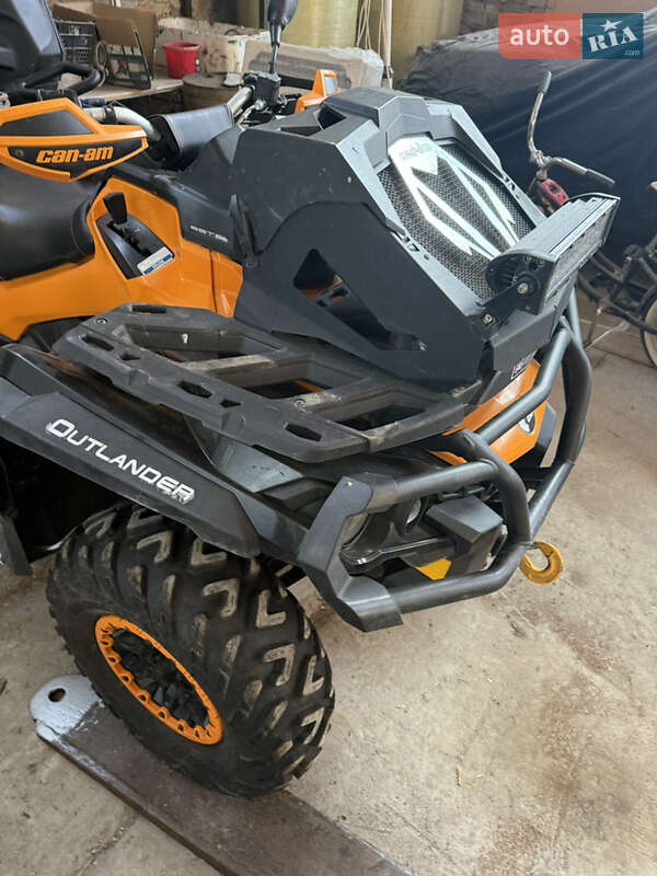 Квадроцикл утилітарний BRP Outlander 2015 в Буську