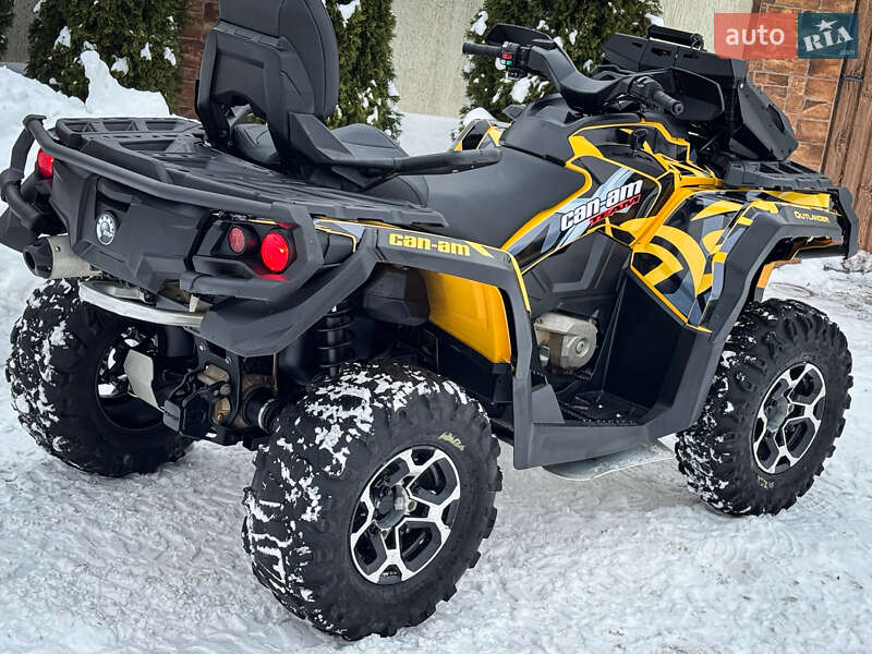 Квадроцикл  утилитарный BRP Outlander 2016 в Ужгороде