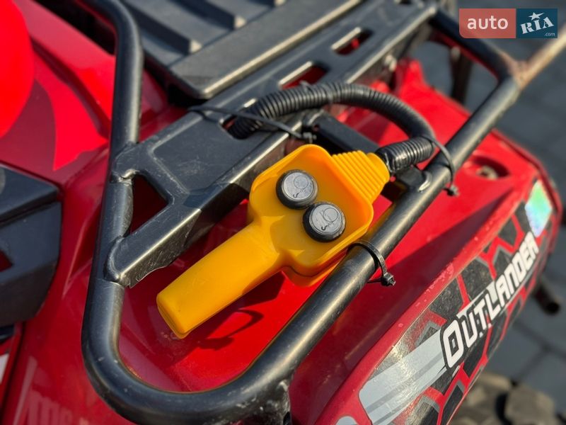 Квадроцикл  утилитарный BRP Outlander 2012 в Черновцах