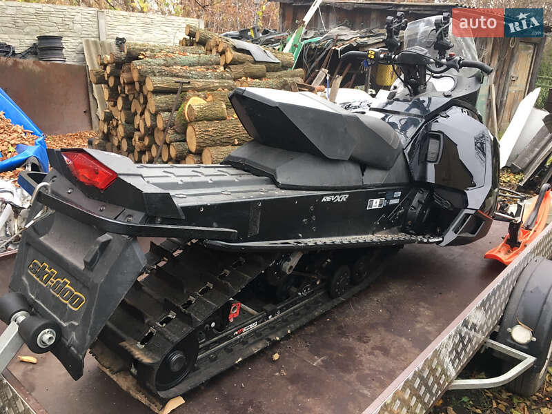Горные снегоходы BRP Renegade 2012 в Сумах