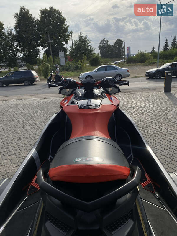 Гідроцикл спортивний BRP RXP-X 2020 в Вінниці