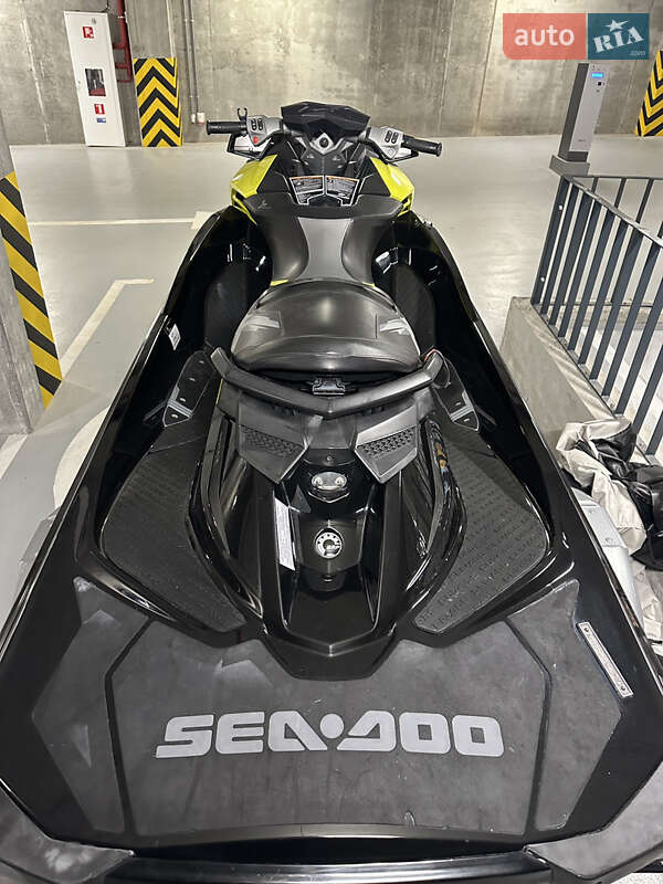 Гидроцикл спортивный BRP RXP 2012 в Киеве