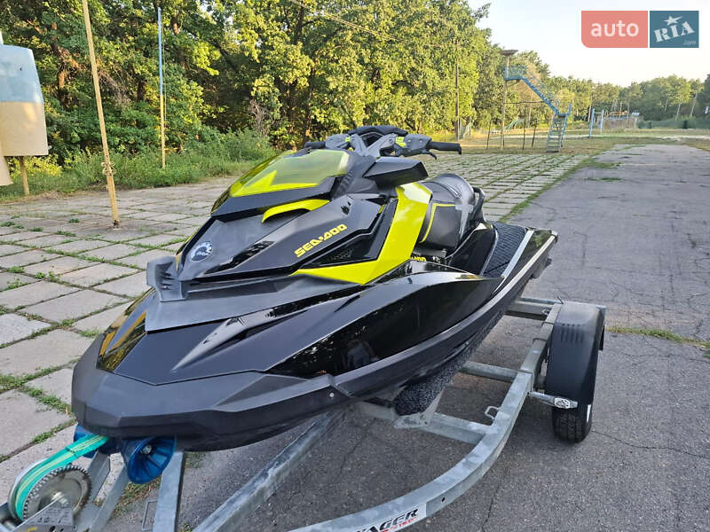 Гидроцикл спортивный BRP RXP 2013 в 