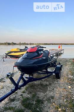 Гидроцикл туристический BRP RXT-X 2012 в 