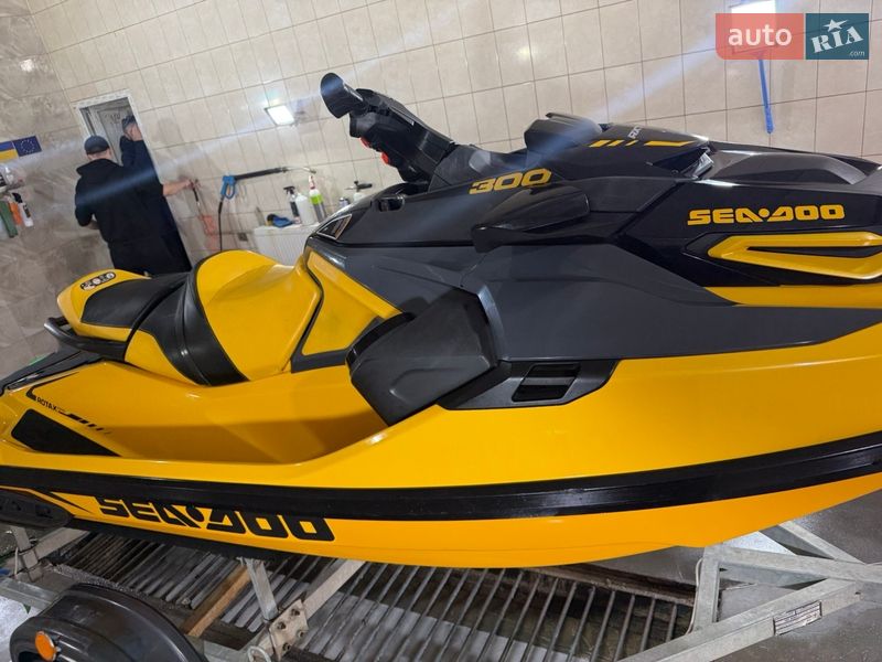 Гидроцикл спортивный BRP RXT-X 2022 в Виннице
