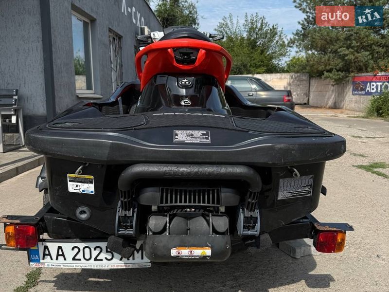 Гидроцикл спортивный BRP RXT-X 2011 в Кривом Роге фото 7 Гидроцикл спортивный BRP RXT-X 2011 в Кривом Роге