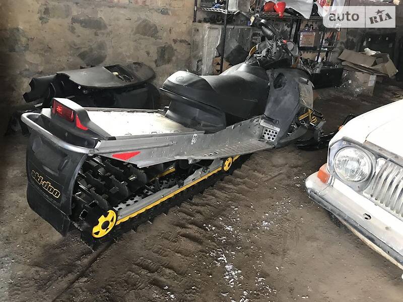 Снегомопеды и снегоскутеры BRP Ski-Doo 2006 в Киеве