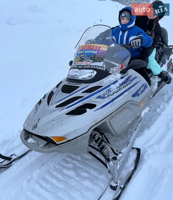 Спортивные снегоходы BRP Ski-Doo 2000 в 