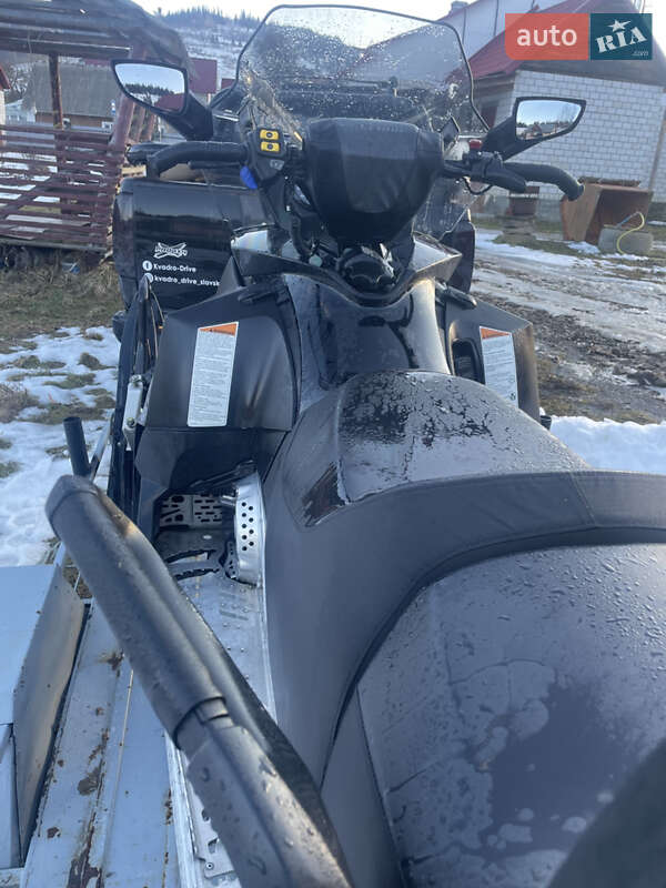 Утилітарні снігоходи BRP Ski-Doo 2011 в Славському