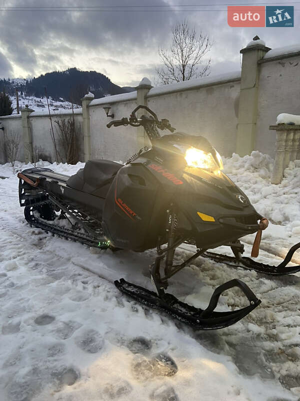 BRP Ski-Doo 2016