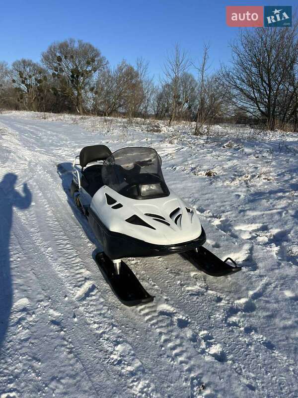Снігоходи для полювання та рибалки BRP Ski-Doo 2004 в 