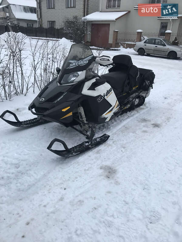 BRP Ski-Doo 2011