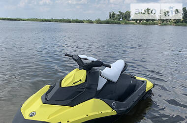 Гідроцикл спортивний BRP Spark 2015 в 