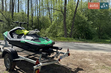 Гідроцикл спортивний BRP Spark 2020 в 