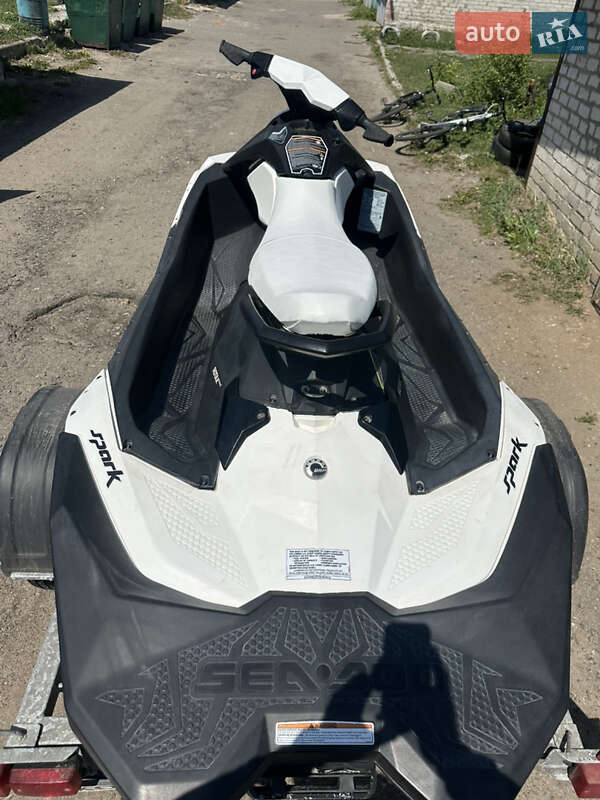 Гідроцикл спортивний BRP Spark 2016 в Харкові