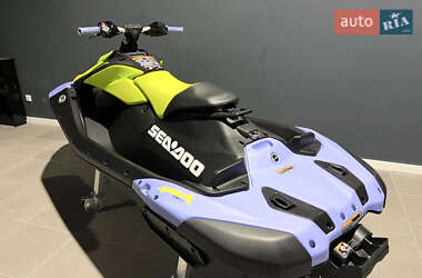 Гідроцикл спортивний BRP Spark 2025 в 